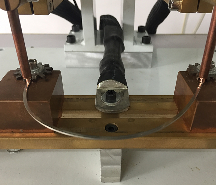 雙頭移動胸扣點焊機